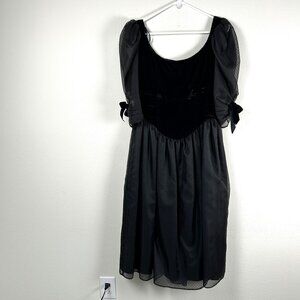 Vintage Gunne Sax Jessica McClintock Dress Size 11 Black Velvet Lace Gothic Gown